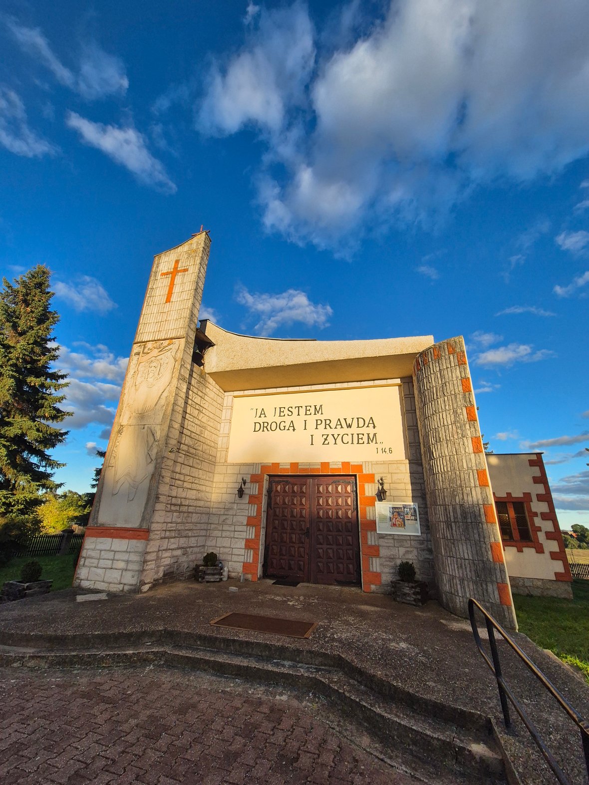 Zdjęcie główne wgrane przez użytkownika