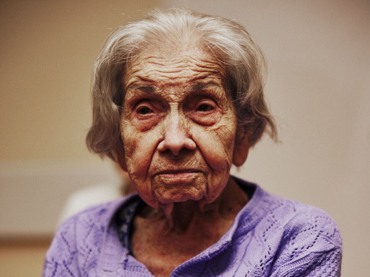 Kochaj nas wciąż. Potrzebujemy Twojego wsparcia. - main photo