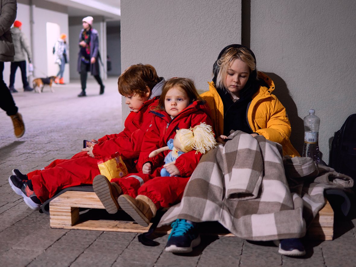 Przywróćmy dzieciństwo najmłodszym z&nbsp;Ukrainy... - zdjęcie główne