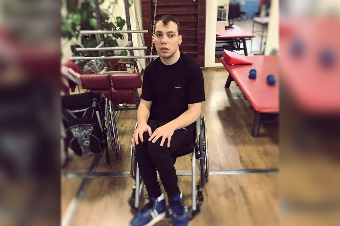 Artur Leszek - zdjęcie główne