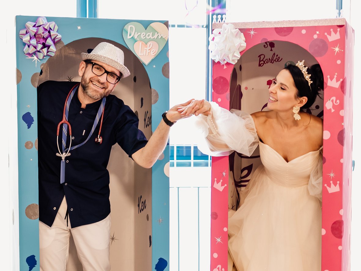 Pomóż wnosić radość na oddziały onkologiczne z Barbie i Kenem! - zdjęcie główne