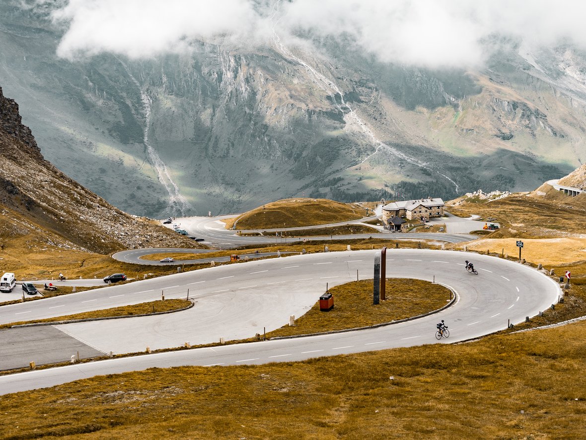 Cycling for Good – Ewelina Marczak z UBS przemierza Alpy! Dołącz! - zdjęcie główne