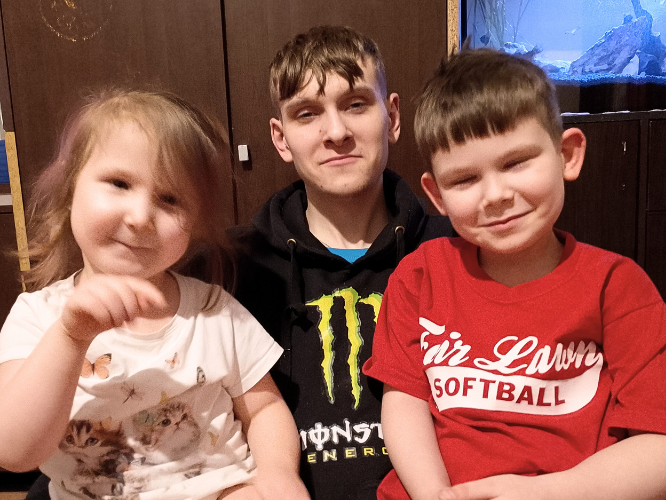 Marta i Szymek Kowaczik, Krzysztof Chrapek - main photo