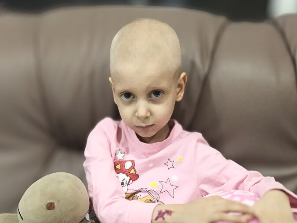 Polina Orlovskaia - zdjęcie główne