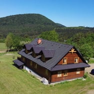 ORLIK (noclegi w górach nad jeziorem)