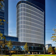 Zespół Crowne Plaza i Holiday Inn Express Warsaw The HUB