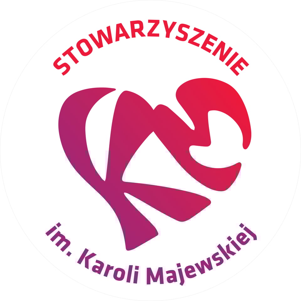 Stowarzyszenie „Życie z chorobą nie musi być smutne” imienia Karoli Majewskiej - logo organizacji
