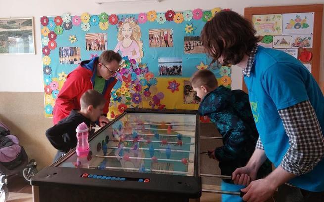 Razem dla sierot z objętej wojną Ukrainy