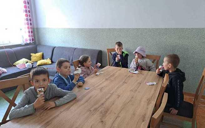 MalujeMY-Pomoc dla domów dziecka i szpitali