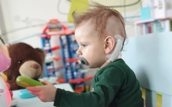 The Brave Journey of Oluś: A Miracle Child Who Never Gives Up Aleksander Gadaszewski