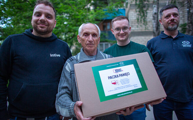 Rodacy Bohaterom - wspólnie oddajmy Im hołd.