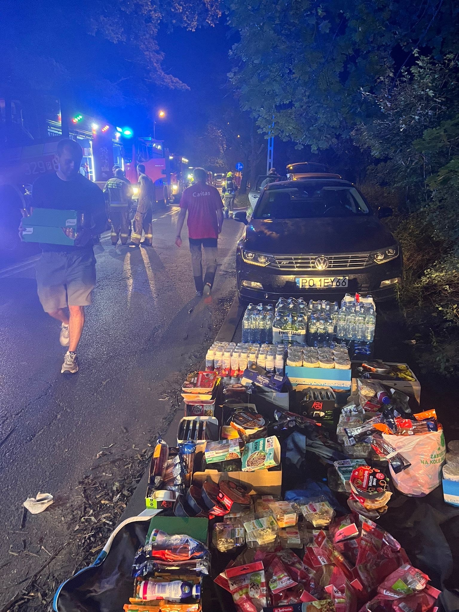 Pomoc dla poszkodowanych w pożarze przy ul. Krańcowej 4 w Poznaniu