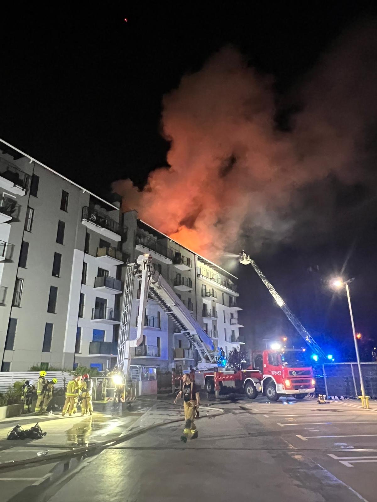Pomoc dla poszkodowanych w pożarze przy ul. Krańcowej 4 w Poznaniu