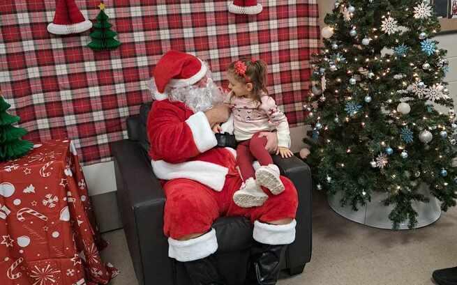 Dodaj Bombkę, Podaruj Nadzieję – Świąteczna Choinka Marzeń