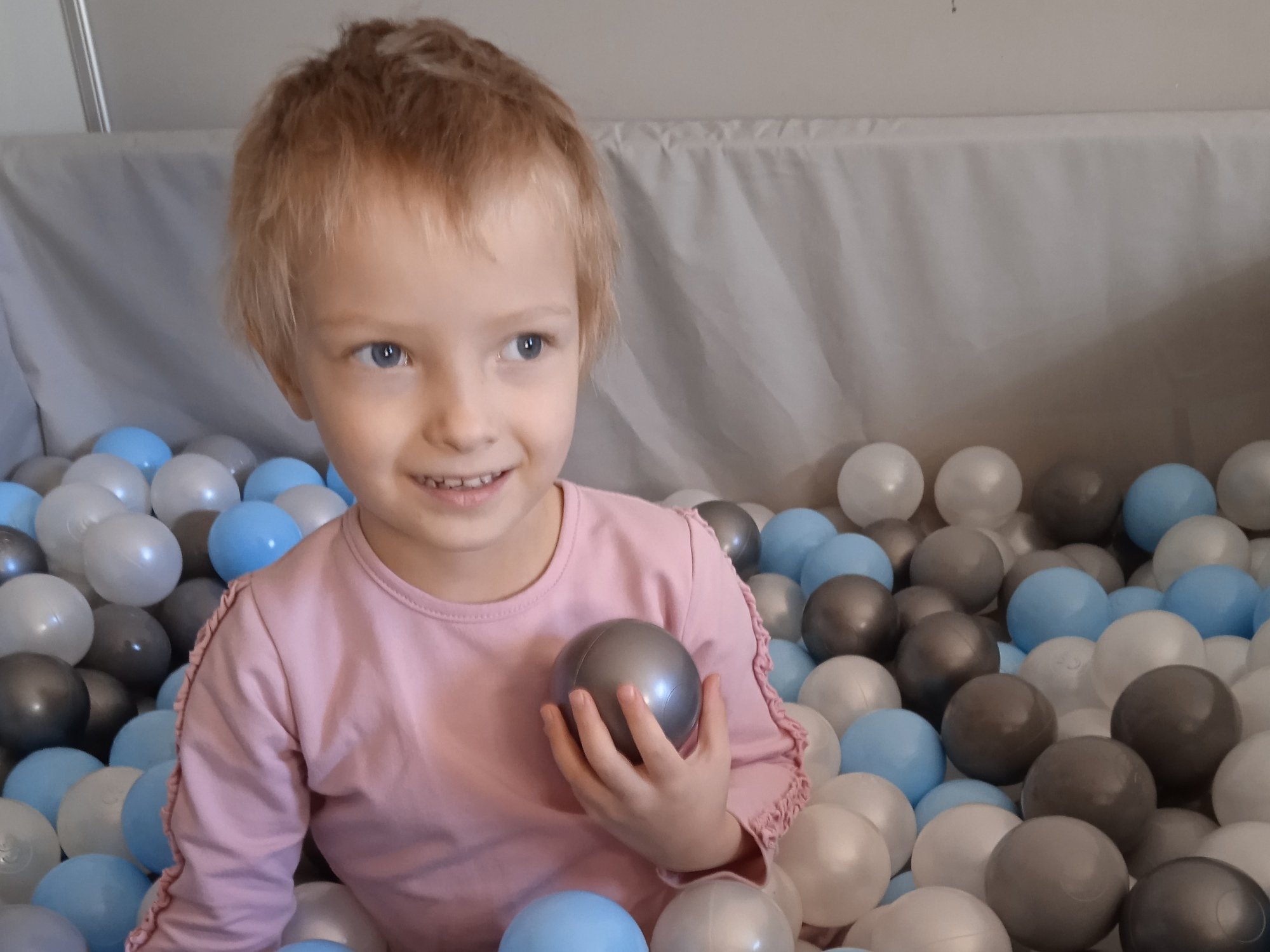 Julka Kłos - zdjęcie główne