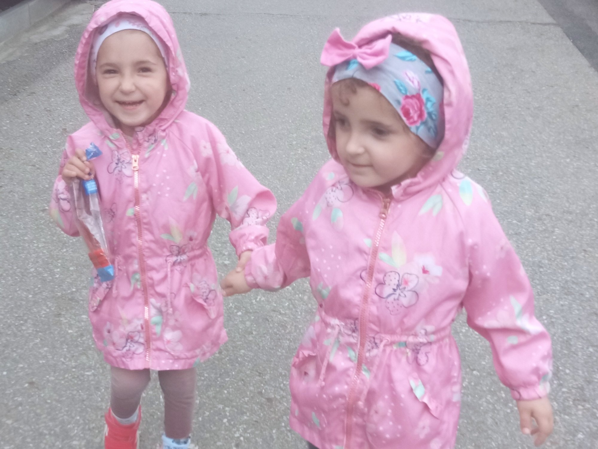 Julia i&nbsp;Wiktoria Piwowarczyk - zdjęcie główne