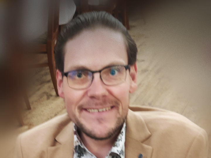 Tomasz Jakimiak - zdjęcie główne