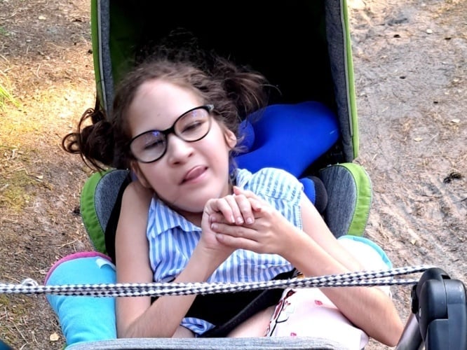 Julia May - zdjęcie główne