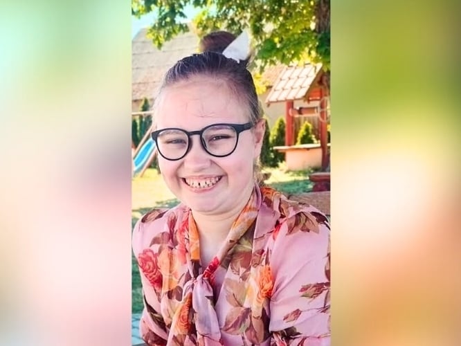 Laura Łazarz - zdjęcie główne