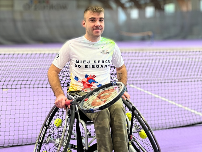 Wiktor Hes - zdjęcie główne