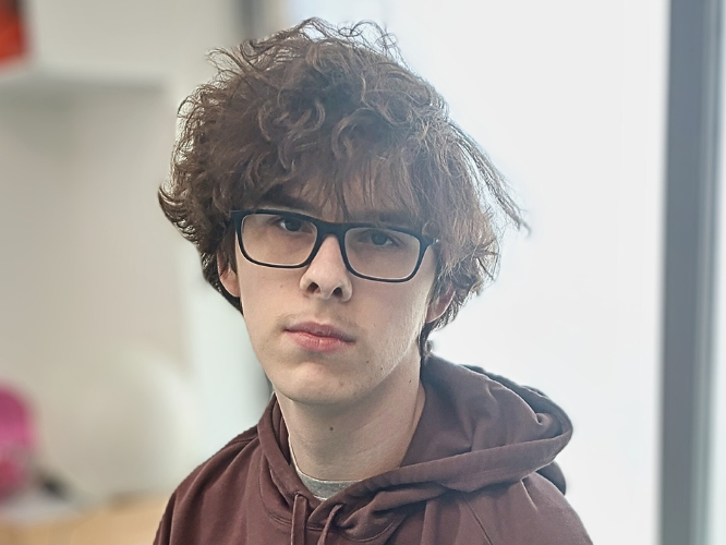 Oliwier Szymański - zdjęcie główne