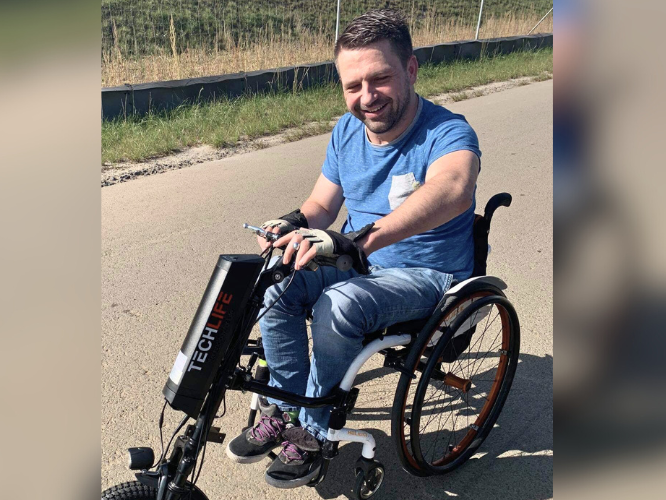 Bartosz Sikora - zdjęcie główne