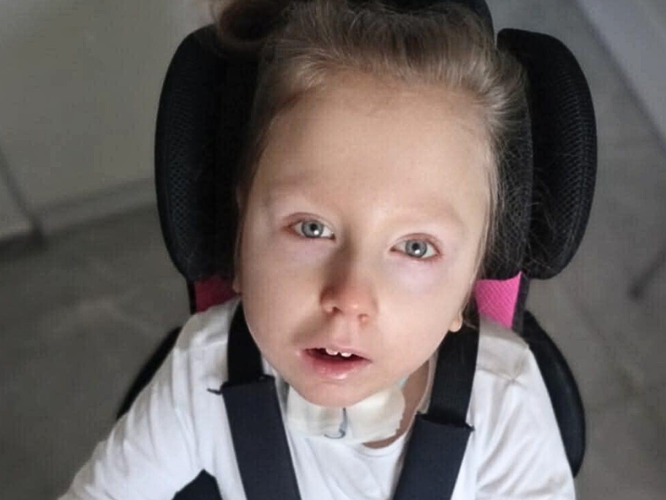 Nela Burbulis - zdjęcie główne