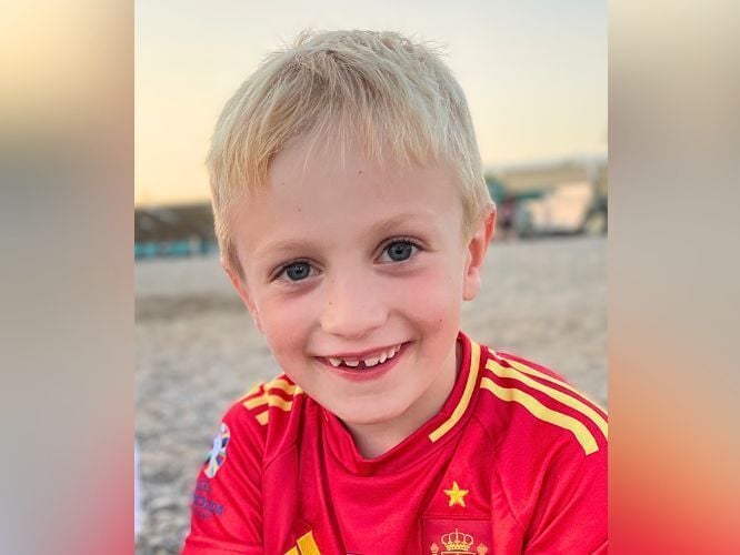 Tymon Piątek - zdjęcie główne