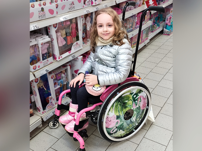 Olivia Celmerowski - zdjęcie główne