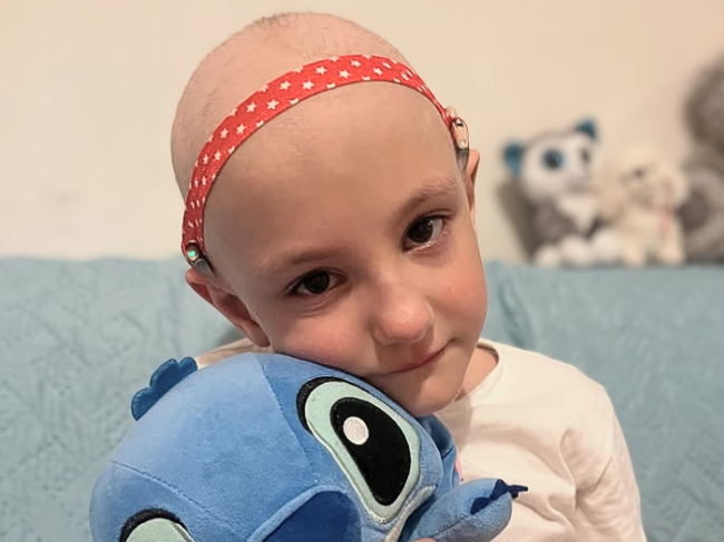 Aliviia Komisarova - zdjęcie główne