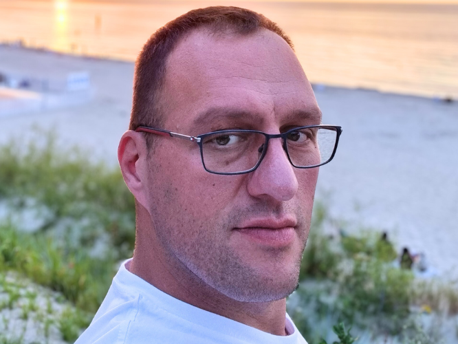 Konrad Łuczak - zdjęcie główne