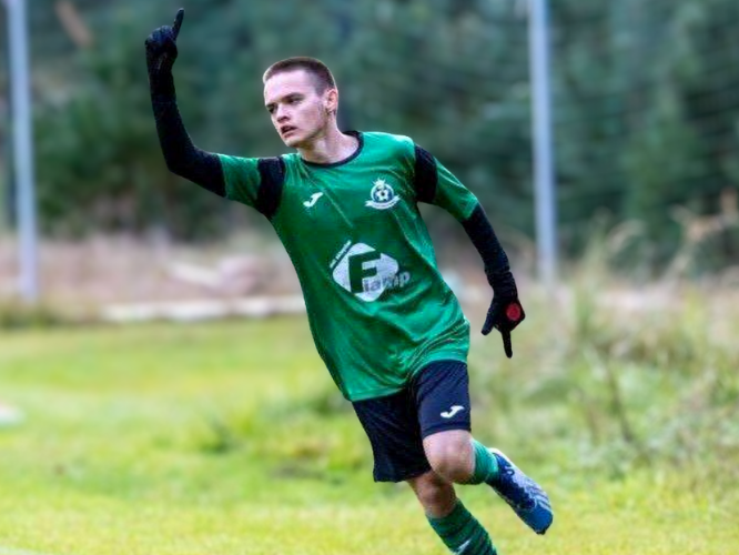 Adrian Siwik - zdjęcie główne