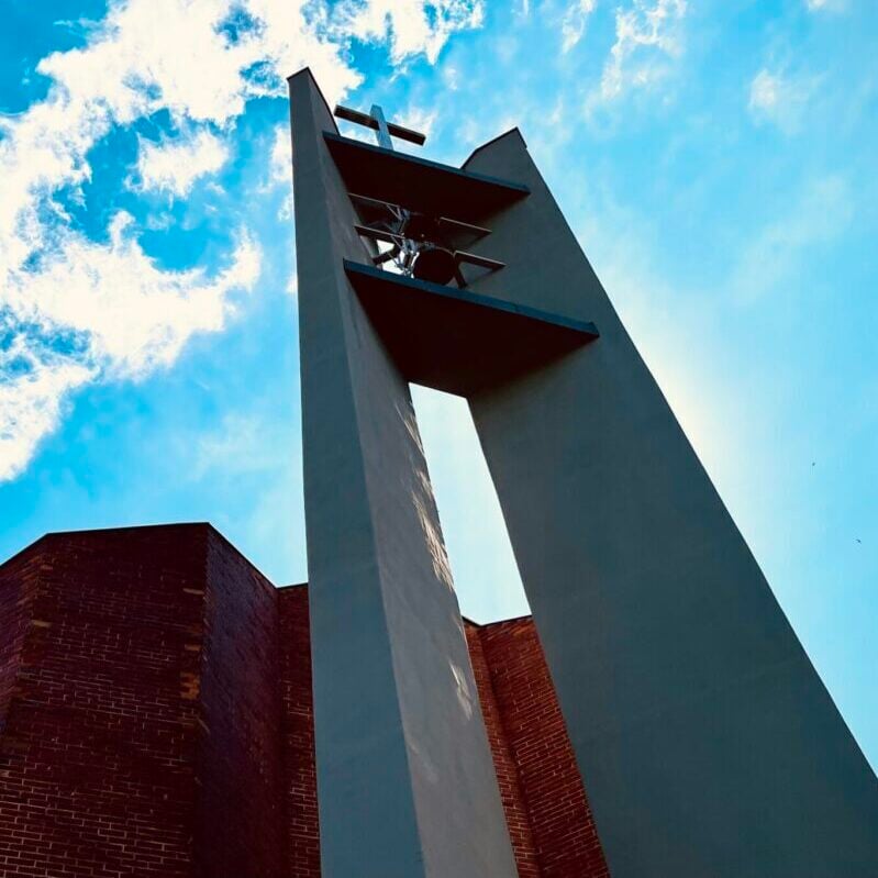 Parafia Nawiedzenia NMP w&nbsp;Piotrkowie Trybunalskim - zdjęcie główne