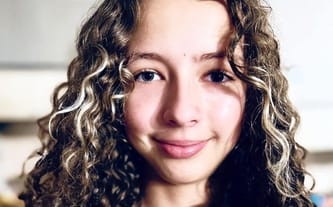 Julia Eder