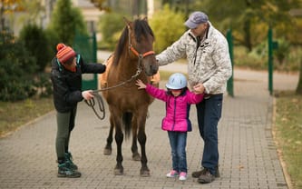 Wspieraj rehabilitację niewidomych dzieci w Laskach