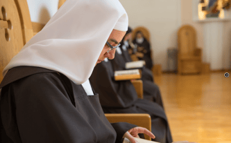 ⛪ Pomóż Siostrom Karmelitankom w remoncie kaplicy