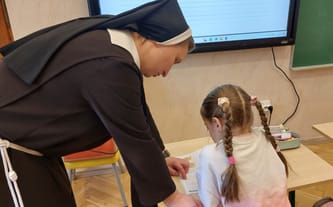 Pomóż nam stworzć przestrzeń , w której dzieci zaczną mówić
