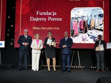 DOBRE Miejsce - zdjęcie główne