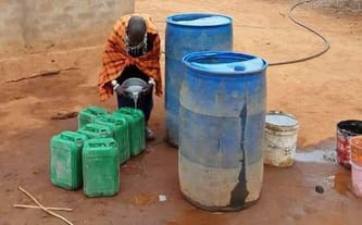 Społeczność masajska, żyjąca w wiosce Loltopez we wschodniej Afryce.