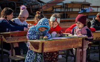 Najpierw wojna, teraz trzęsienie ziemi - pomóż dzieciom w Syrii