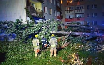 Wypadek STRAŻAKÓW! Szkolili się by ratować innych, teraz sami potrzebują pomocy!