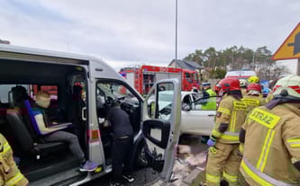 Wypadek STRAŻAKÓW! Szkolili się by ratować innych, teraz sami potrzebują pomocy!