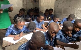 Wsparcie uczniów szkół ROY-DEK ACADEMY w nigeryjskim Lagos