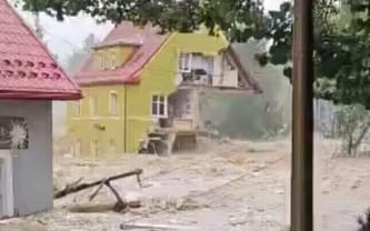 APEL O POMOC DLA OFIAR POWODZI! WIELKA AKCJA POMOCOWA DLA LUDZI I ZWIERZĄT! PILNIE POTRZEBNA POMOC! Pożywnienie Darem Serca