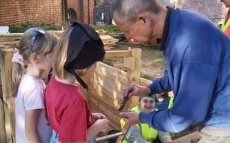 Tablica upamiętniająca Andrzeja Sikorskiego