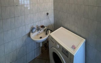 Pilny remont łazienek dla osób z niepełnosprawnościami w WTZ.