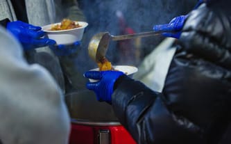 Nakarm potrzebujących w KWIETNIU