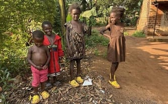 Ratujmy każdą kroplę! Zbiorniki na wodę deszczową dla Ugandy