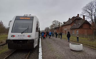 Prace torowe na linii kolejowej