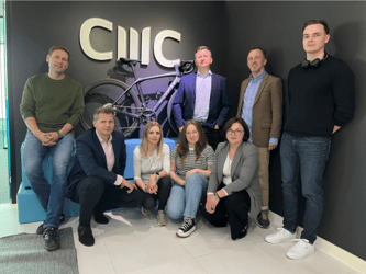 CMC Markets jeździ dla dzieci